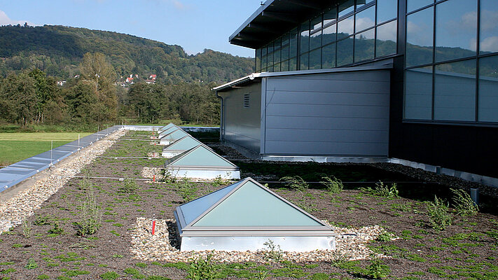 Düz çatı penceresi alüminyum çerçeveli piramit / kırma çatı şeklinde